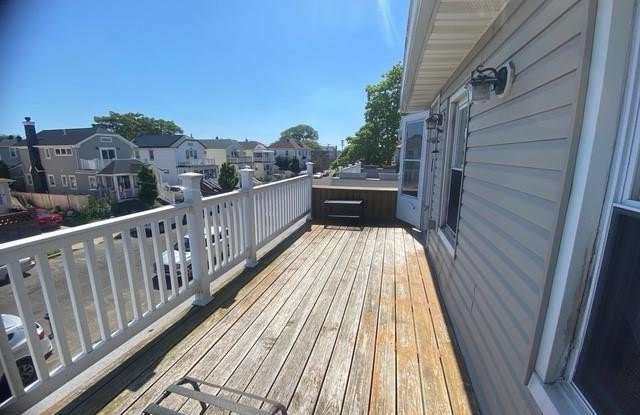 347 W Market Street photos photos