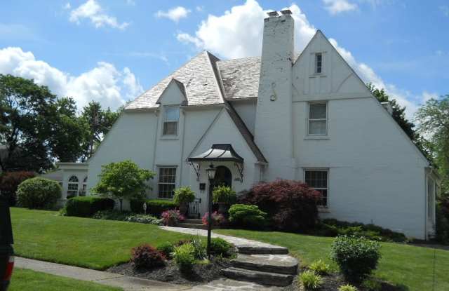 Coming Soon!  Historic and Gorgeous in Middletown - Spacious and Convenient! photos photos