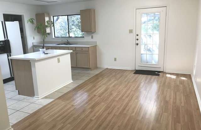 4826 CORIAN SPRINGS DR Gallery 3