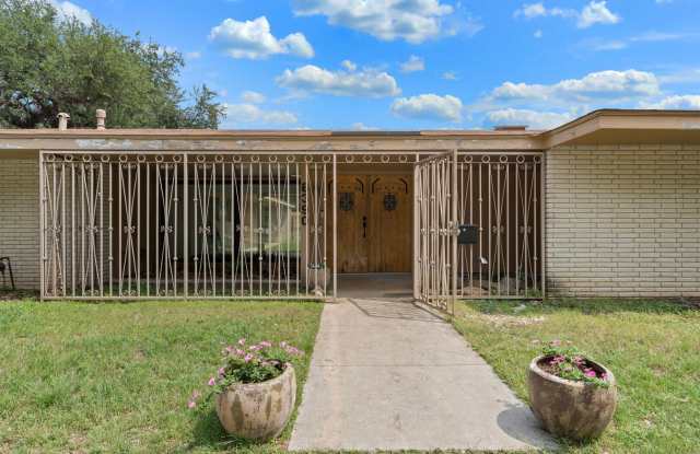 8390 N Verde photos photos