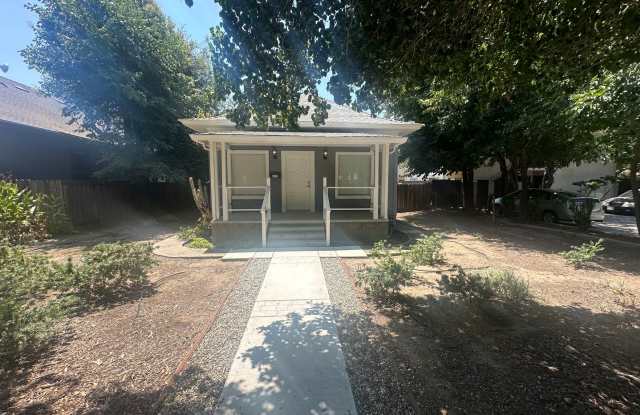 Downtown Beauty! - 617 15th Street, Modesto, CA 95354