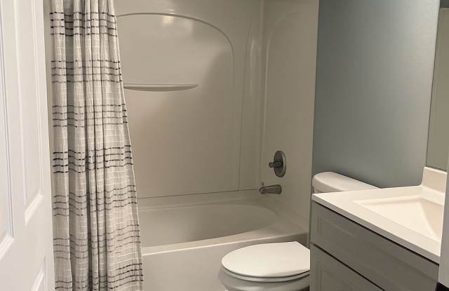 577 Vicks Landing Drive Gallery 3