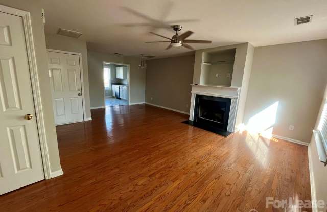 16854 Bridgeton Drive Gallery 2