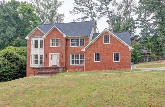 4785 Masters Court Gallery 2