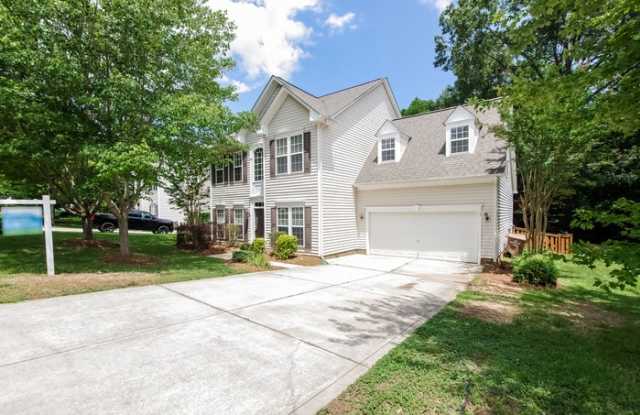 8004 Alma Boulevard - 8004 Alma Boulevard, Waxhaw, NC 28173