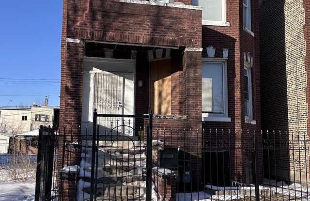 4120 W Gladys Avenue photos photos