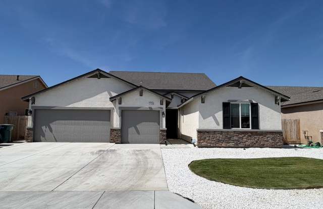 Beautiful Home for rent in Tulare! photos photos