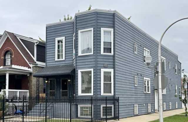 3732 Wabansia photos photos