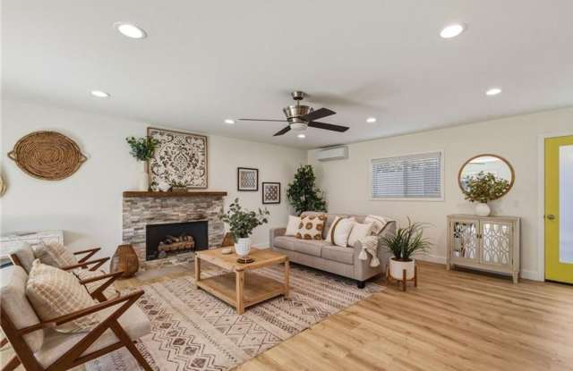 Modern Comfort Meets Coastal Living Gallery 3