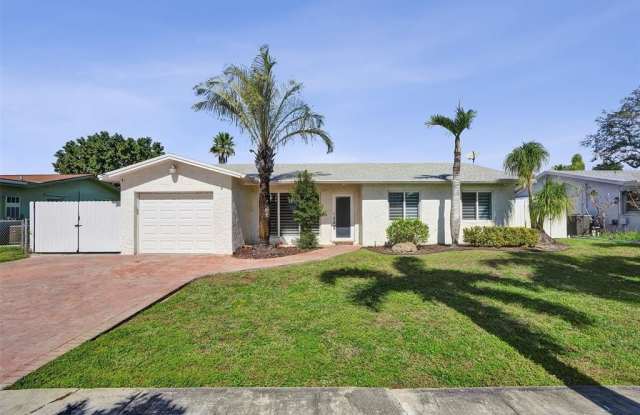 9431 NW 10th St photos photos