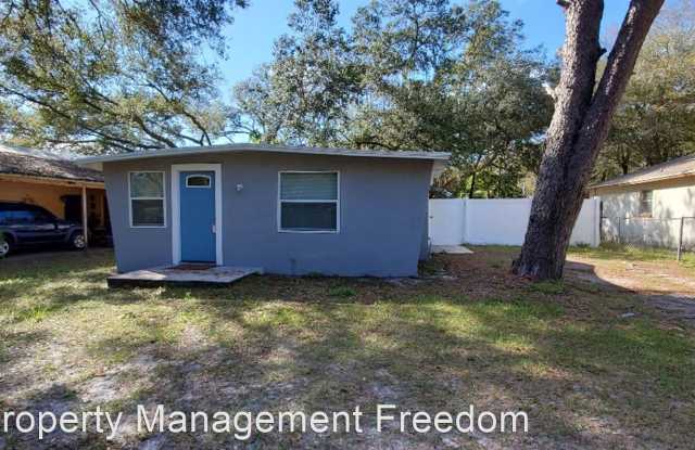 7008 N Center Dr Gallery 3