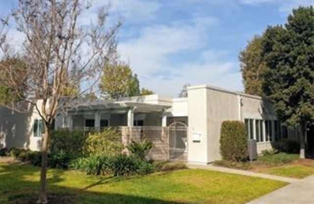 2372 Via Mariposa W - 2372 Via Mariposa West, Laguna Woods, CA 92637