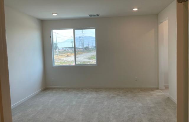 Modern 3BR Townhome in Neuhouse | Resort Pool, Prime Ontario Ranch Location Gallery 4