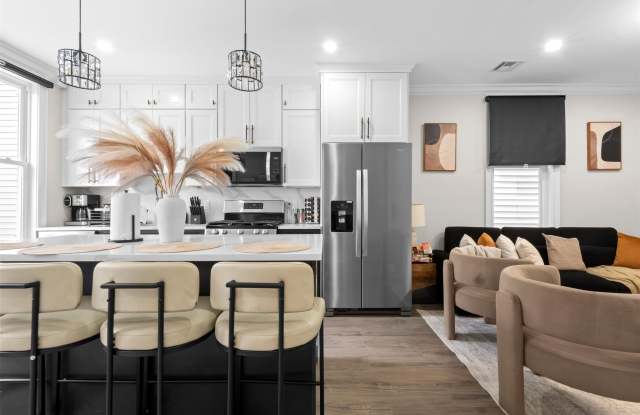 3316 SUMMIT AVE photos photos