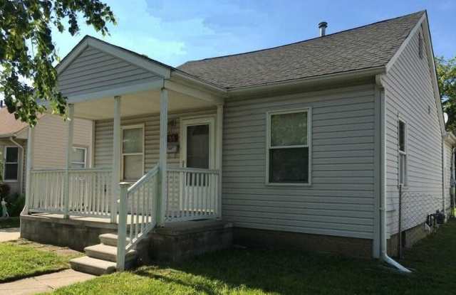 55 E Meyers Avenue - 55 East Meyers Avenue, Hazel Park, MI 48030