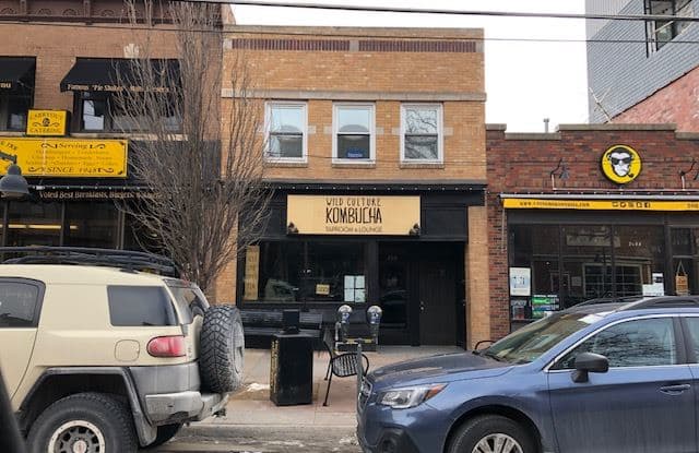 210 N Linn St Apt 1 - 210 North Linn Street, Iowa City, IA 52245