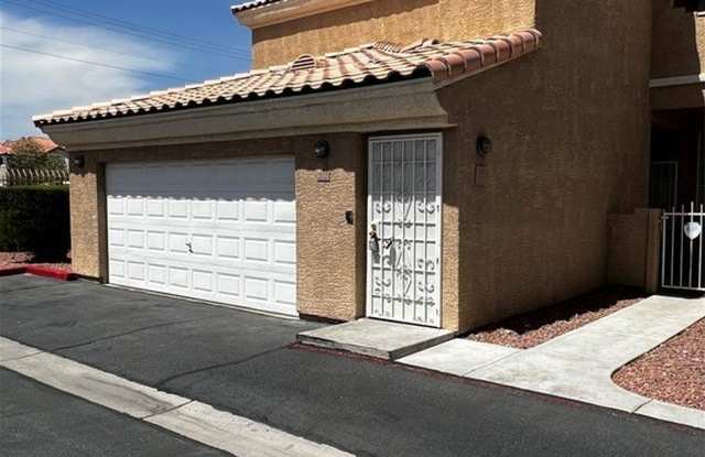 6905 Cobre Azul Avenue Gallery 1