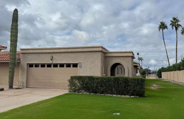 Sun Lakes patio home, Furnished Rental, 2 bed, den, 2 bath, 2 car garage - 25208 South Angora Court, Sun Lakes, AZ 85248