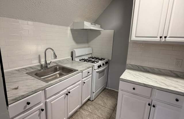 534 Howard Avenue - 3 Gallery 2