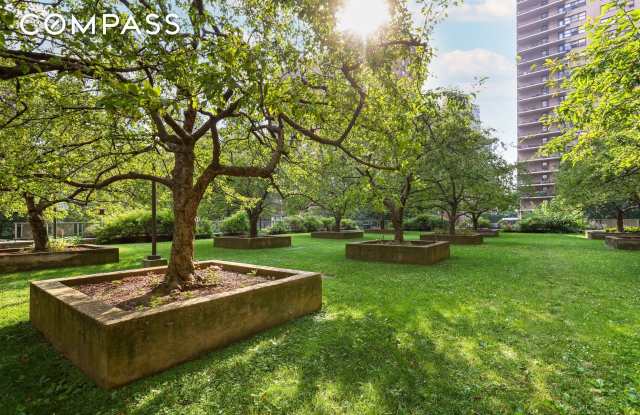 150 West End Avenue photos photos