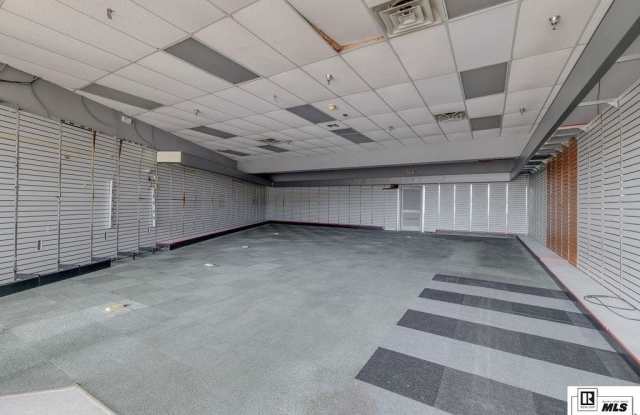 2039 E MADISON AVENUE Gallery 2