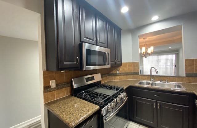 535 W 4th St Apt 304 - 535 W 4th St, Long Beach, CA 90802