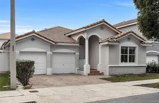 11270 NW 48th Ter photos photos