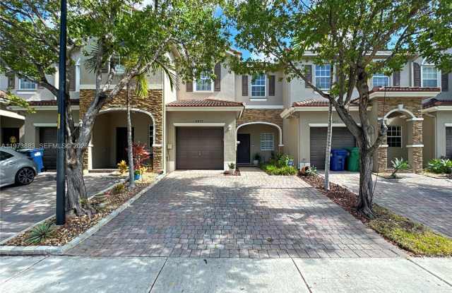 8877 SW 223rd Ln photos photos