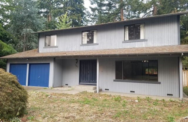 727 Parkway Court NE - 727 Parkway Court Northeast, Tracyton, WA 98311