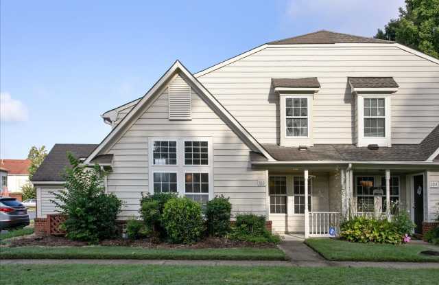 3BR Townhouse | Main-Level Primary Suite | Gables at York County | Near Langley AFB & NASA photos photos