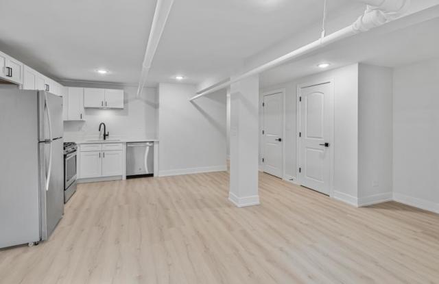 5629 N Wayne Gallery 4