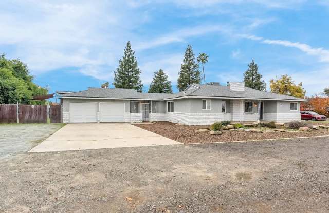 5466 E Ashlan Ave photos photos