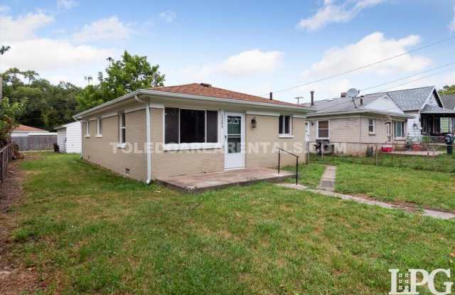 1205 Liberty St - 1205 Liberty Street, Toledo, OH 43605