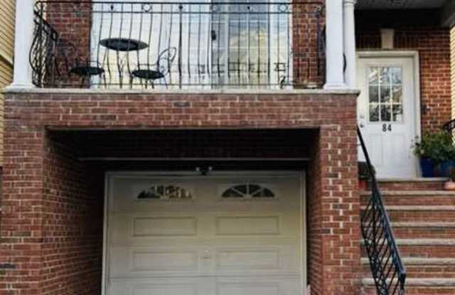 84 W 14th Street photos photos