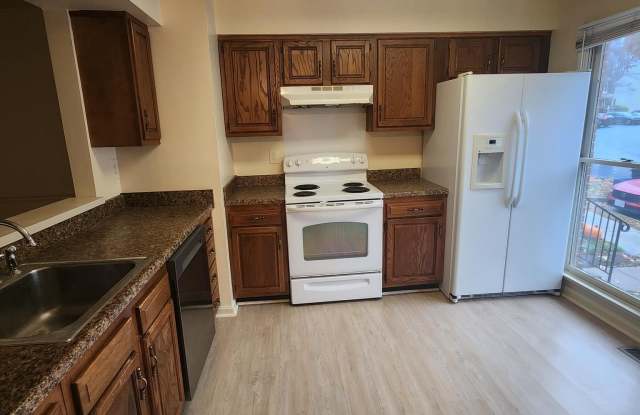 6054 ROCKTON Court Gallery 4