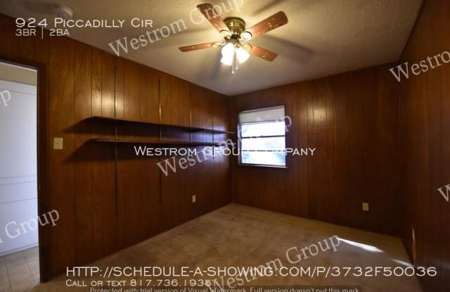 924 Piccadilly Cir Gallery 3