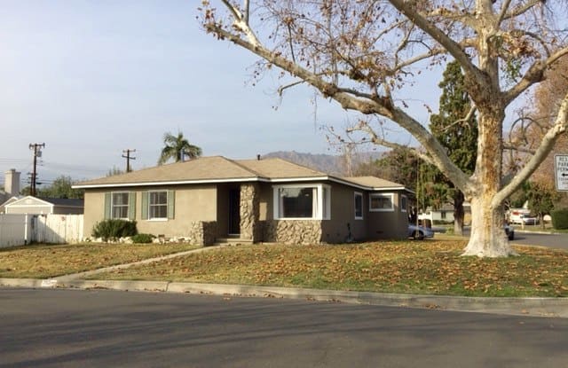 703 Invergarry St - 703 Invergarry St, Glendora, CA 91741