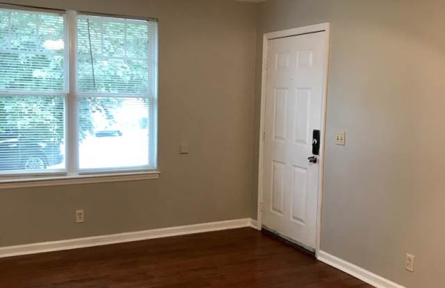 Hermitage!!  Renovated 2/1 Duplex!  Pets Okay!  COMING SOON!! Gallery 3