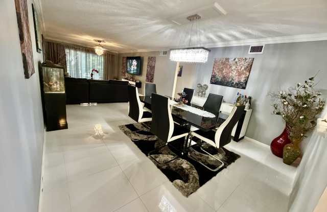 4401 MARTINIQUE Court Gallery 4
