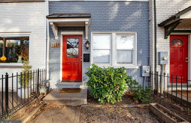 1123 3RD STREET NE photos photos