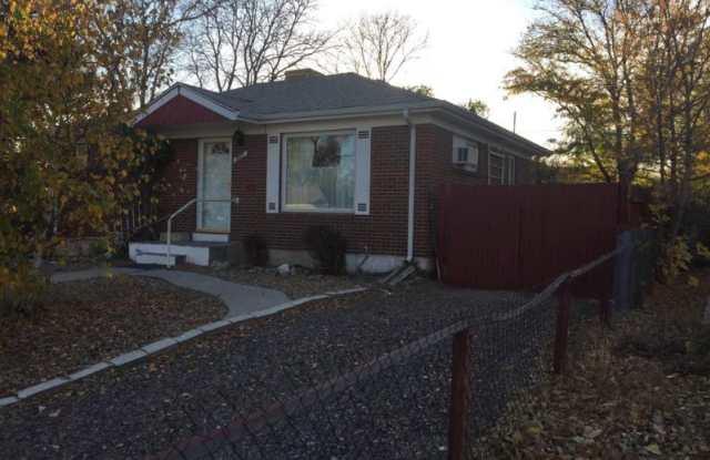10671 Larry Dr - 10671 Larry Drive, Northglenn, CO 80233