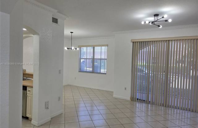 8858 W Flagler St photos photos