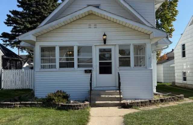 406 Gernhart Avenue - 406 Gernhart Avenue, Mishawaka, IN 46544