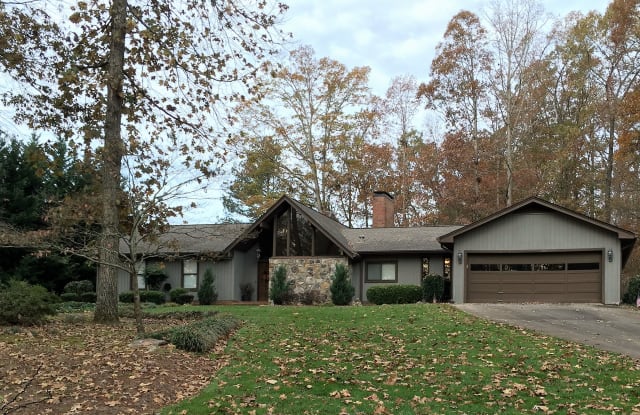 110 Pine Glade Trce - 110 Pine Glade Trace, Roswell, GA 30075