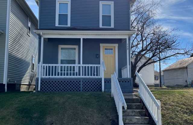 Recently renovated 2 bedroom 1.5 bathroom home for rent - 749 Stewart Avenue, Columbus, OH 43206
