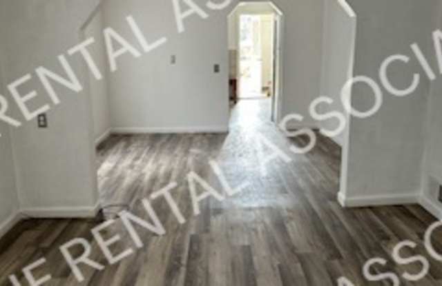 315 Pershing Street Gallery 2