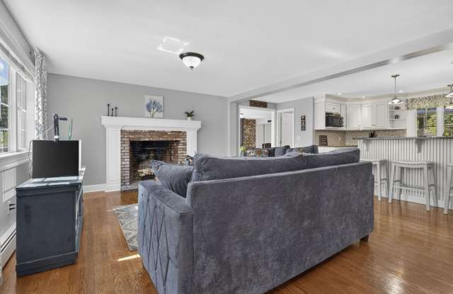1550 Wellington Road Gallery 4