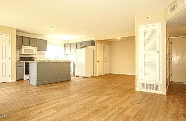 4900 SAGITTARIUS Avenue Gallery 4