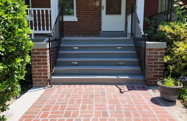 915 L Street Northeast photos photos