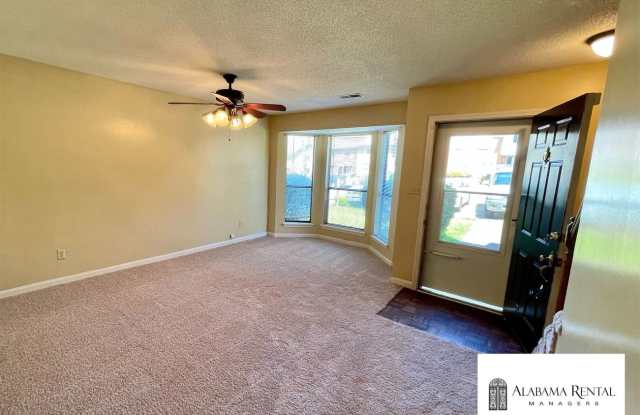 2437 Hampstead Dr Gallery 4